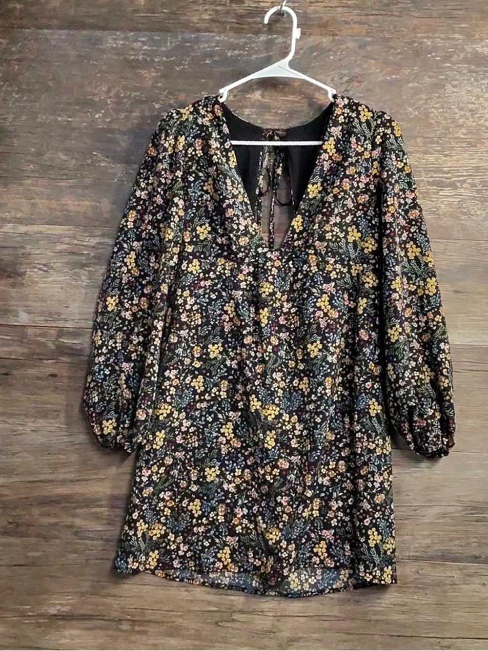 Forever 21 Black Floral V-Neck Tunic Dress Yellow Pink S